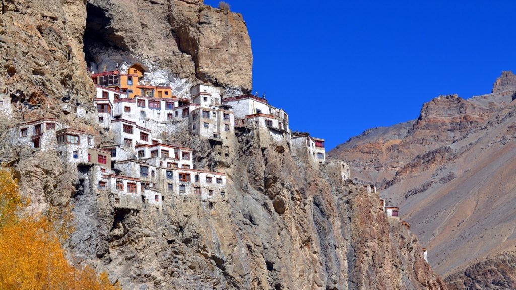 A remote and rugged valley in the Ladakh region, Zanskar Valley is renowned for its pristine beauty, ancient monasteries, towering cliffs, and the frozen Zanskar River during winter, offering a unique and awe-inspiring experience for adventurers and nature lovers alike.